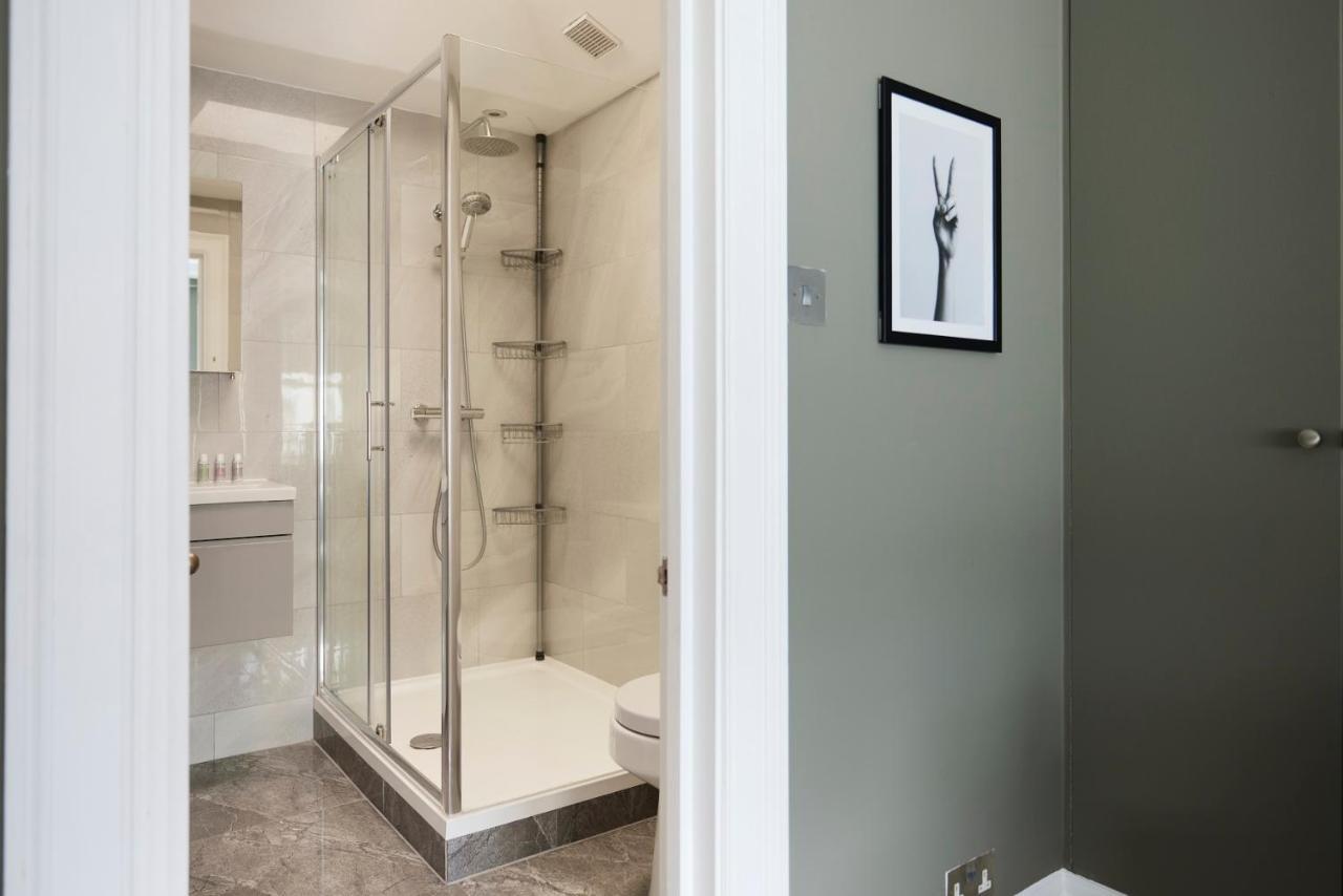 The South Kensington Wonder - Trendy 3Bdr House With Garden Daire Londra Dış mekan fotoğraf